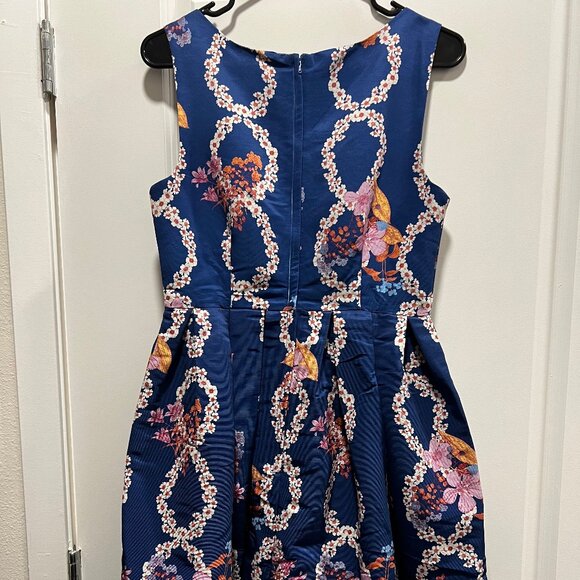ModCloth "Beautiful You" Fit and Flare Dress Size Medium in Floral Helix - Picture 6 of 7